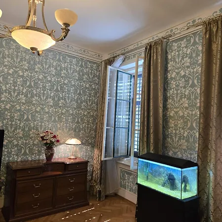 Kamelija - Center Minute To The Opatija